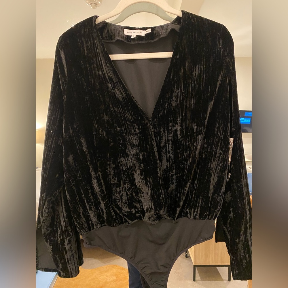 Good American Velvet wrap bodysuit- NWT